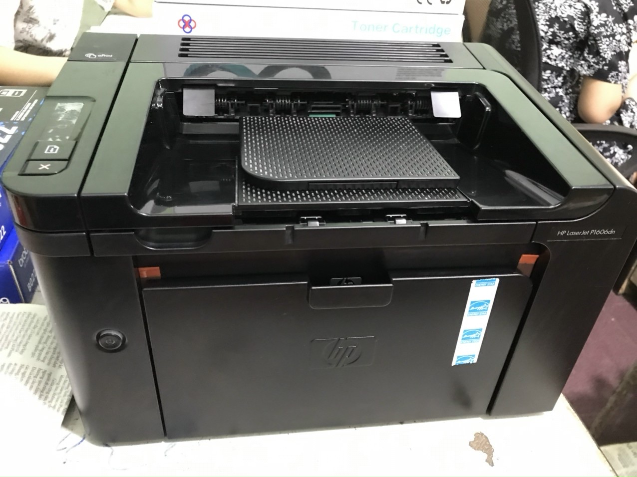 Máy in cũ HP LaserJet Pro P1606dn Printer (CE749A)